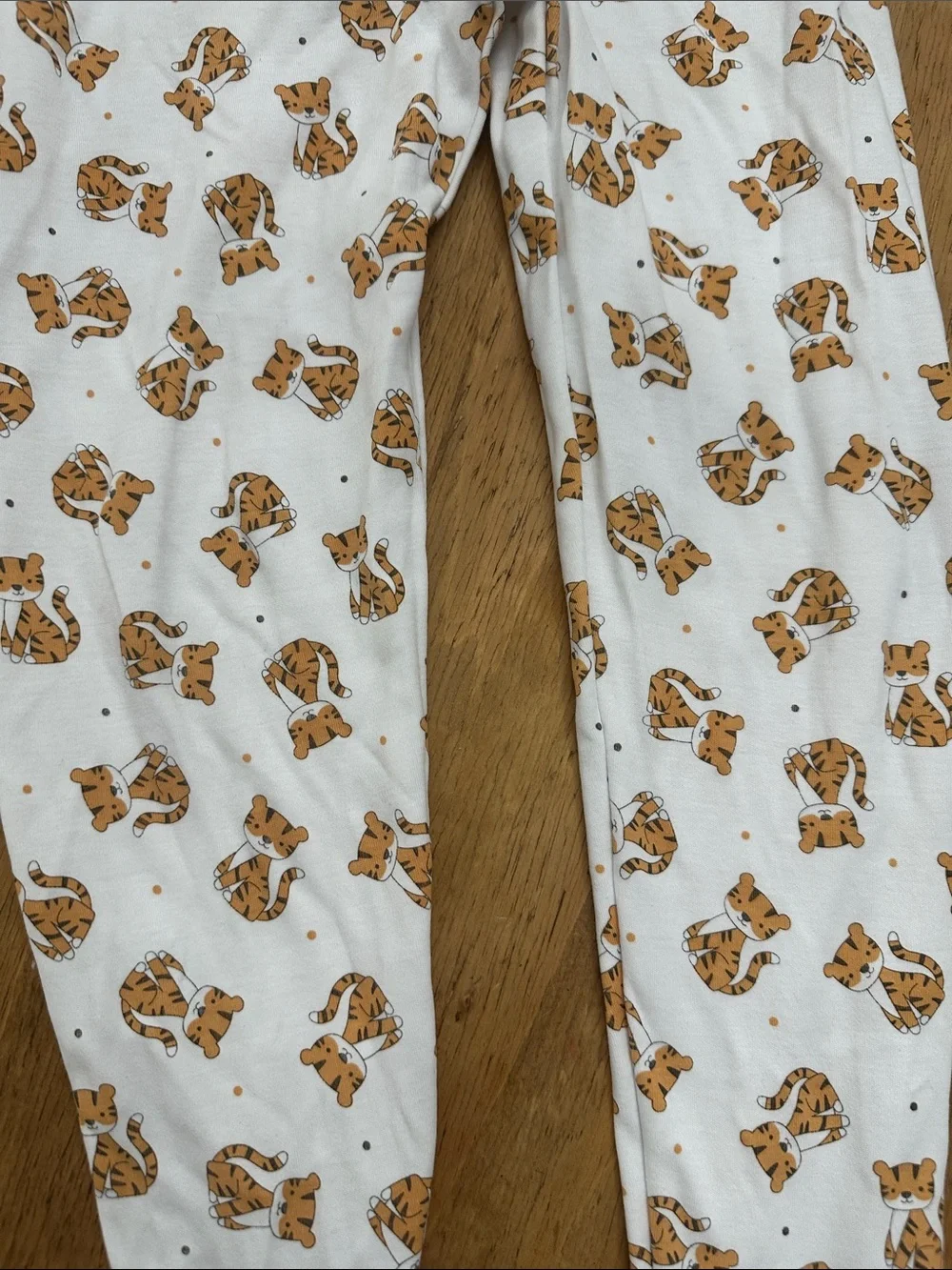 Magnolia Baby Kids Tiger Print Long Sleeve Pajama Set - Size 8